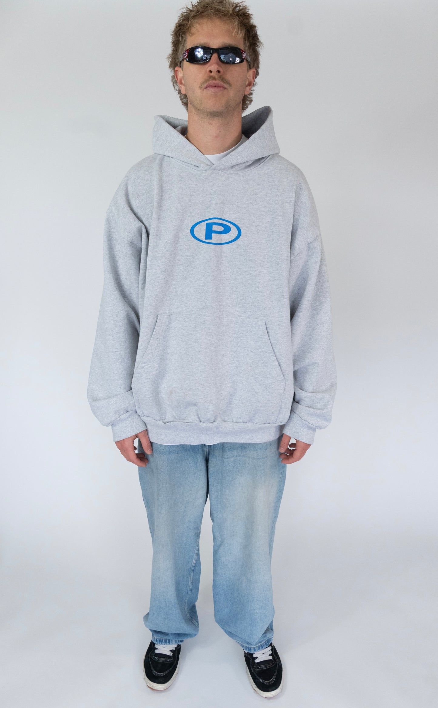 HEAVYWEIGHT P HOODIE "HEATHER GREY"