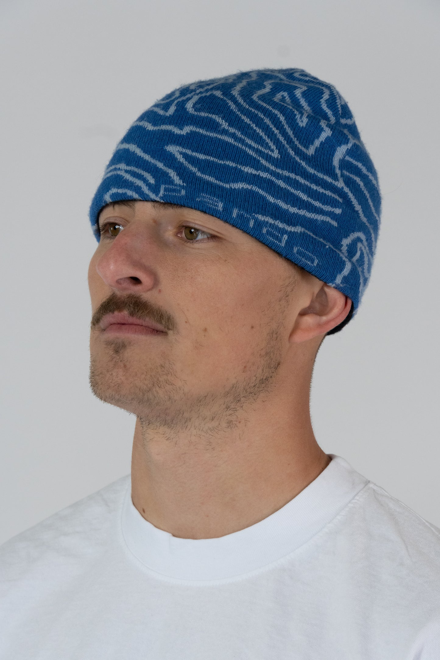 PANDO REVERSIBLE BEANIE